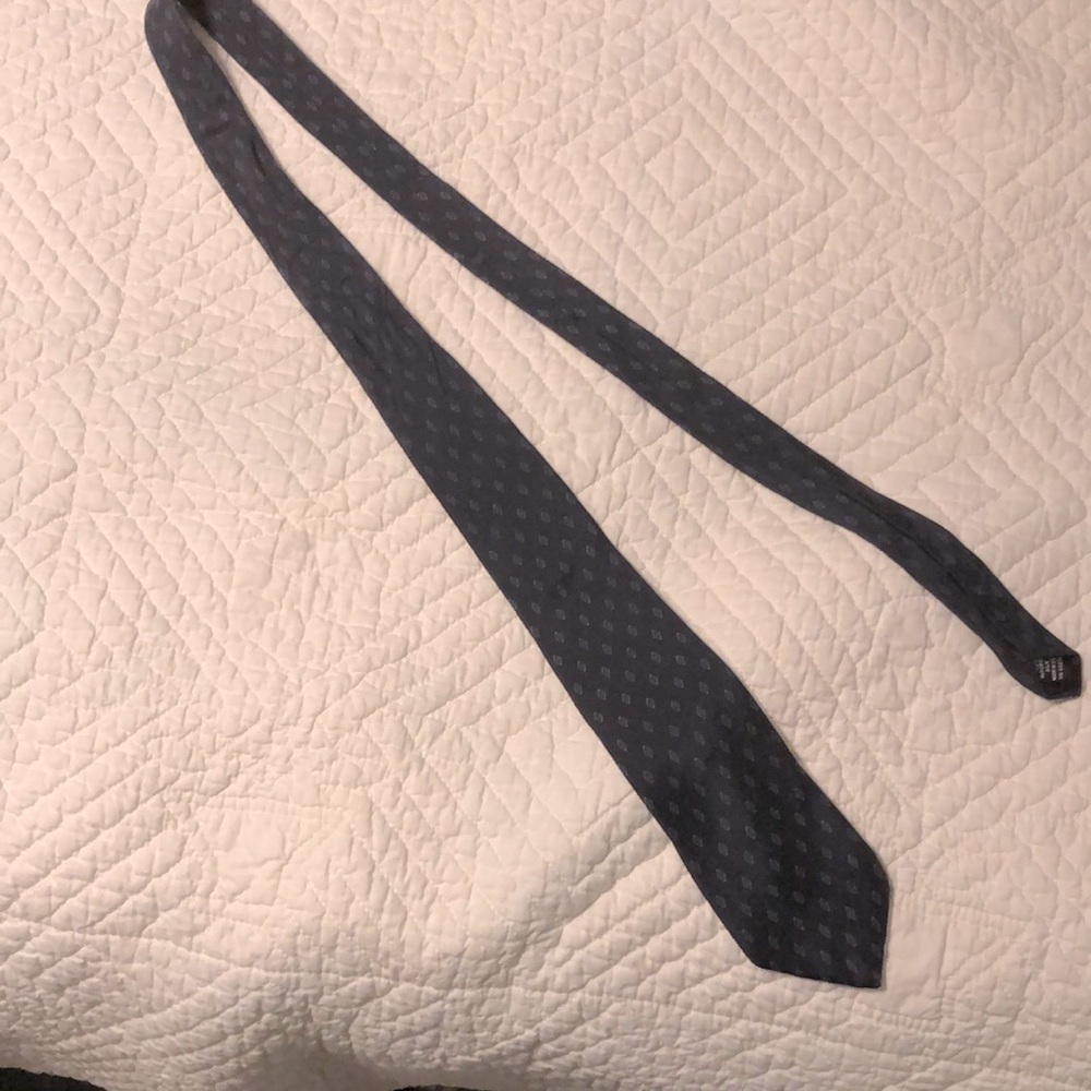 Class club 100% silk tie